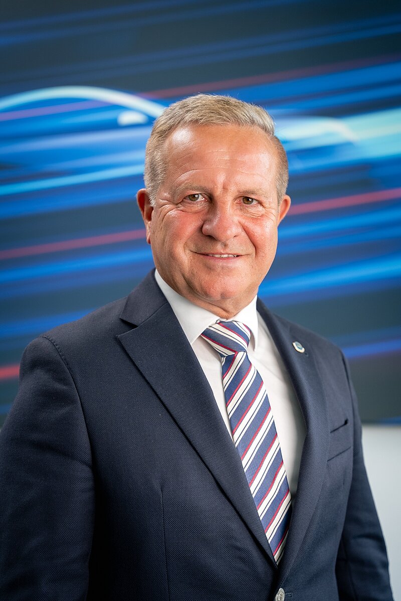 Portraitfoto Thomas Peckruhn