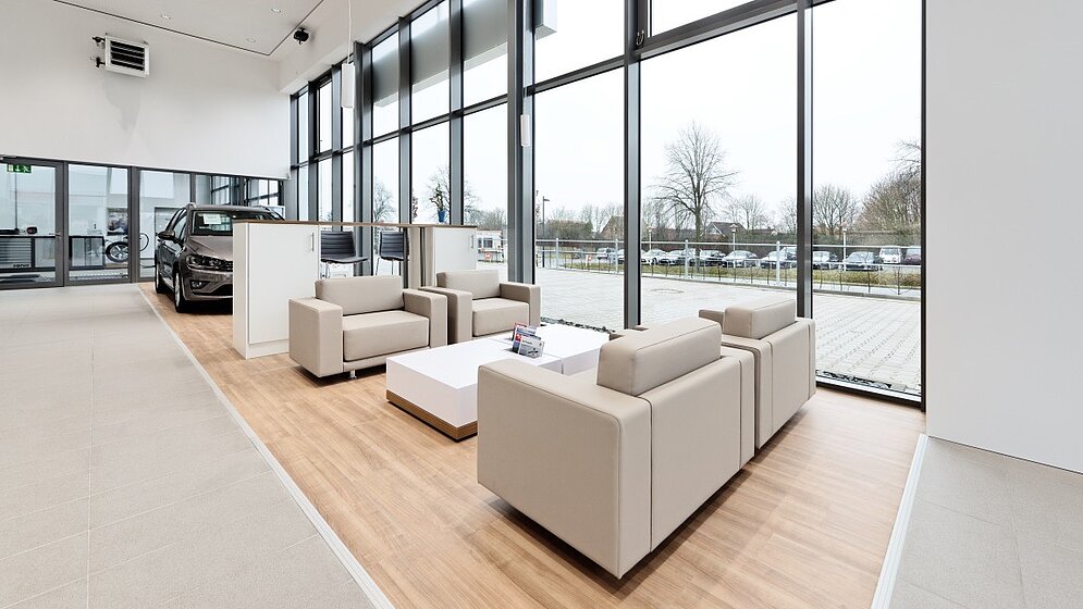 Eingangsbereich mit Lounge