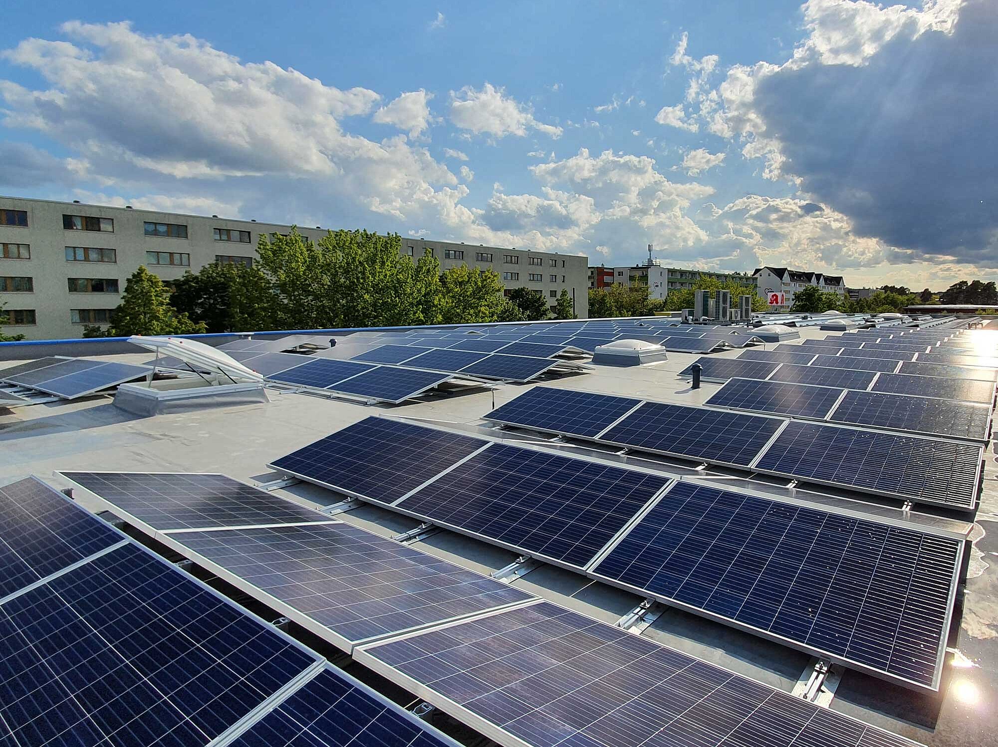 Solarzellen auf einem Dach